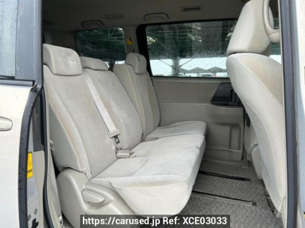 Used 2010 AT toyota noah ZRR70G Image[15]