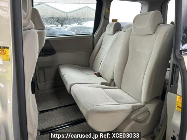 Used 2010 AT toyota noah ZRR70G Image[16]