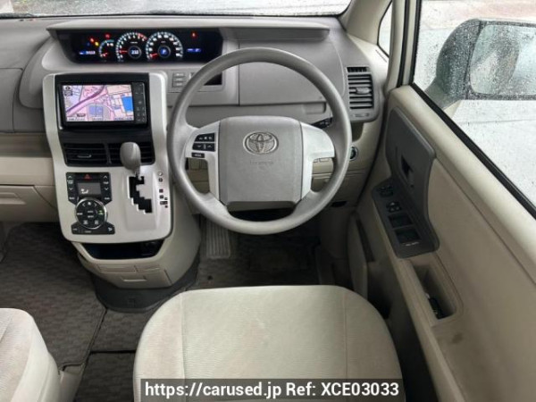 Used 2010 AT toyota noah ZRR70G Image[20]