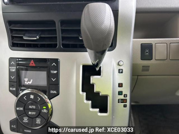 Used 2010 AT toyota noah ZRR70G Image[26]