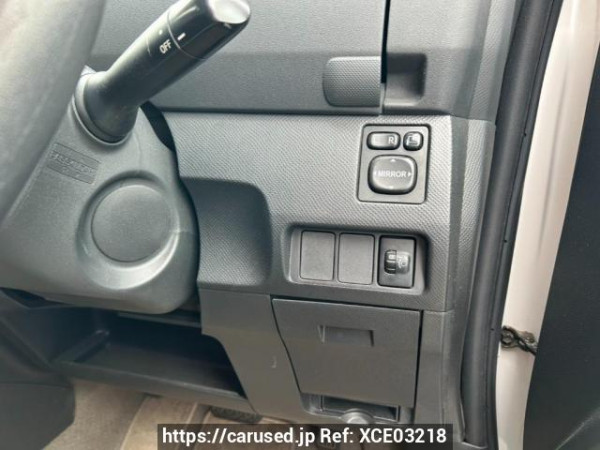 Used 2006 AT toyota ractis SCP100 Image[26]
