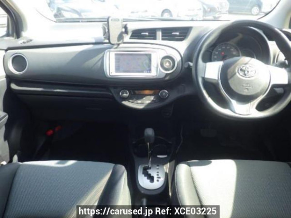 Used 2013 AT toyota vitz NSP130 Image[15]