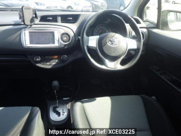 Used 2013 AT toyota vitz NSP130 Image[17]