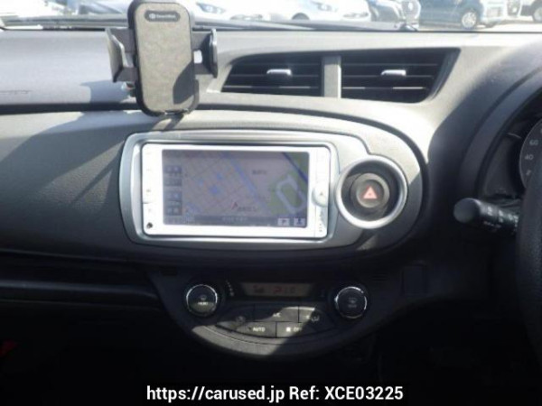 Used 2013 AT toyota vitz NSP130 Image[19]