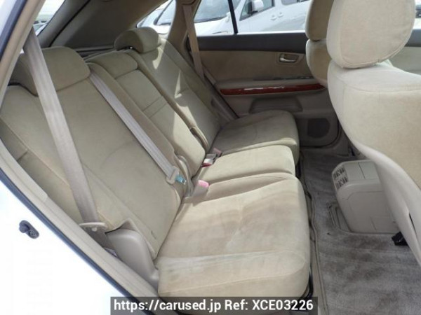 Used 2004 AT toyota harrier ACU30W Image[12]