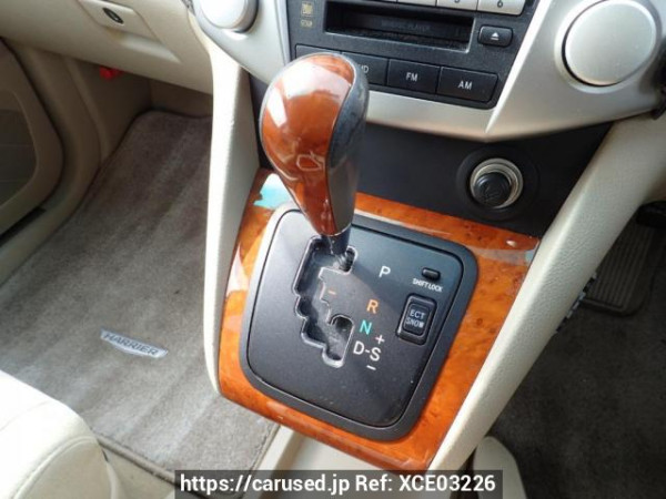 Used 2004 AT toyota harrier ACU30W Image[18]