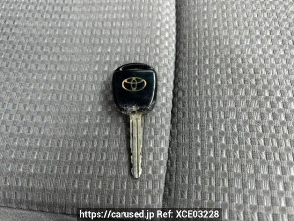 Used 2002 AT toyota hilux-surf RZN215W Image[28]