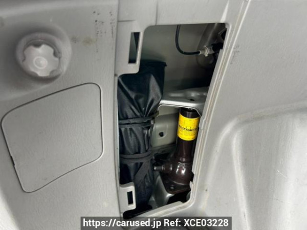 Used 2002 AT toyota hilux-surf RZN215W Image[44]