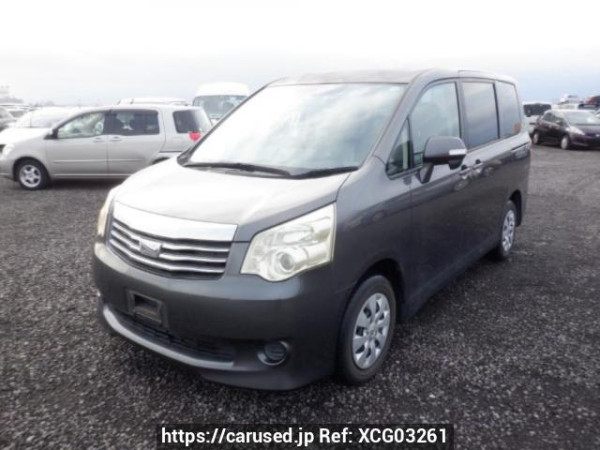 Used 2010 AT toyota noah ZRR70G Image[2]