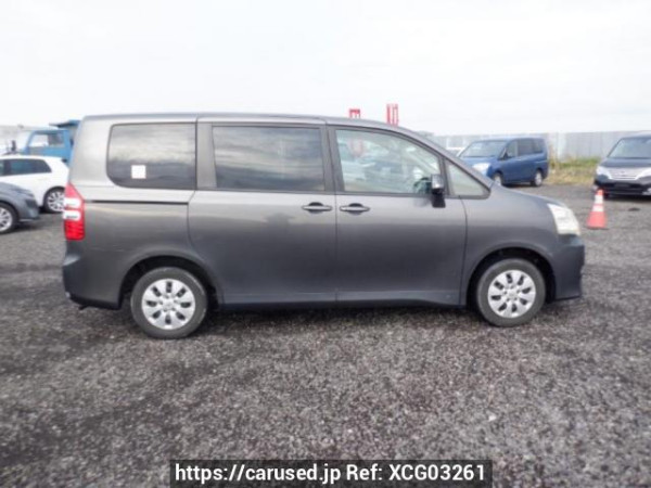 Used 2010 AT toyota noah ZRR70G Image[7]