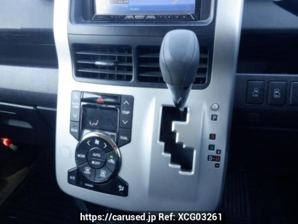 Used 2010 AT toyota noah ZRR70G Image[23]