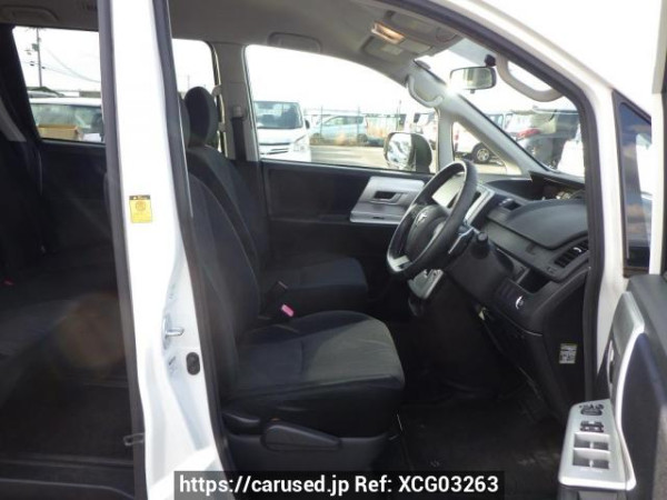 Used 2010 AT toyota noah ZRR70W Image[18]