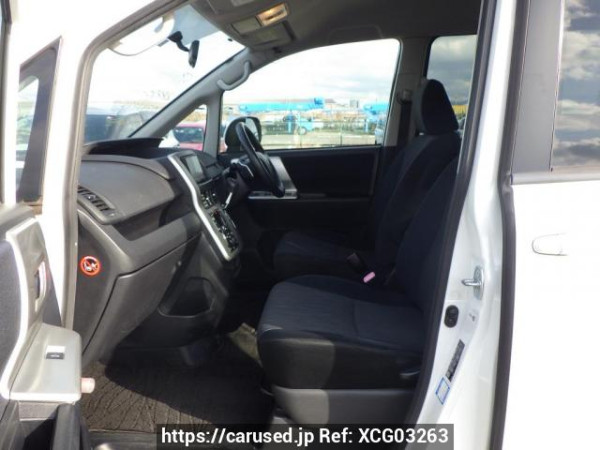 Used 2010 AT toyota noah ZRR70W Image[20]