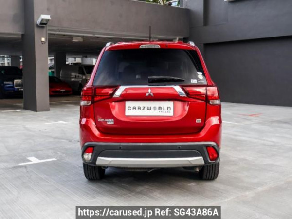 Used 2016 CVT mitsubishi outlander null Image[5]