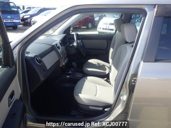 Used 2005 AT mazda verisa DC5W Image[12]