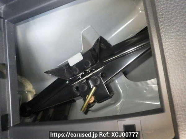 Used 2005 AT mazda verisa DC5W Image[36]