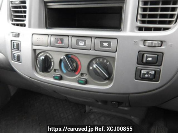 Used 2004 AT nissan caravan-bus DWMGE25 Image[29]