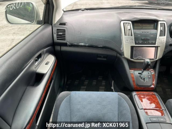 Used 2005 AT toyota harrier ACU30W Image[19]
