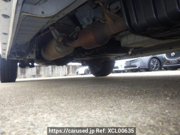 Used 2005 AT toyota regiusace-van KDH200V Image[31]