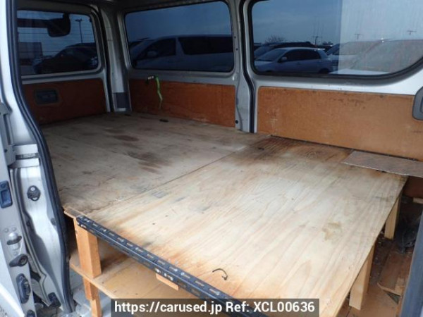 Used 2005 AT toyota regiusace-van KDH205V Image[13]
