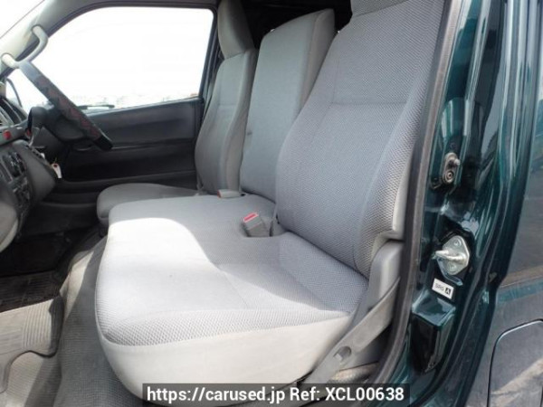 Used 2005 AT toyota regiusace-van KDH205V Image[10]