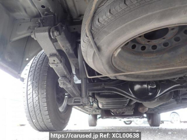 Used 2005 AT toyota regiusace-van KDH205V Image[25]