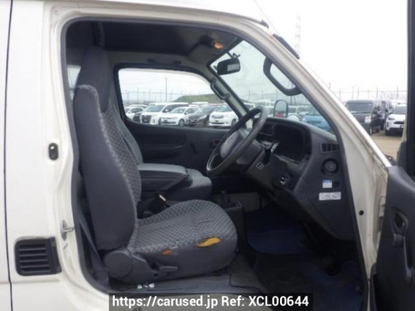 Used 2004 MT toyota hiace-van TRH112K Image[11]