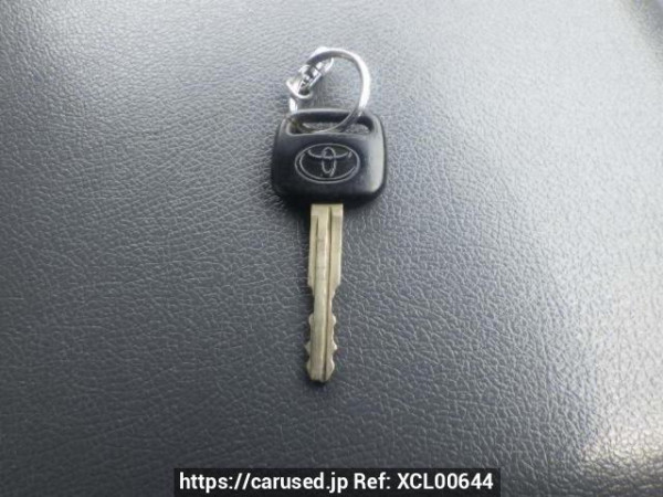 Used 2004 MT toyota hiace-van TRH112K Image[36]