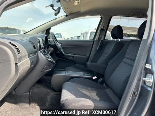 Used 2004 AT toyota wish ZNE10G Image[13]