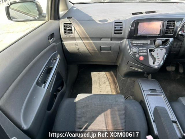 Used 2004 AT toyota wish ZNE10G Image[18]