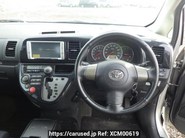 Used 2004 AT toyota wish ZNE10G Image[31]