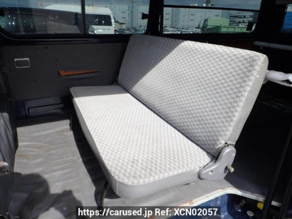 Used 2004 AT toyota hiace-van TRH112V Image[11]
