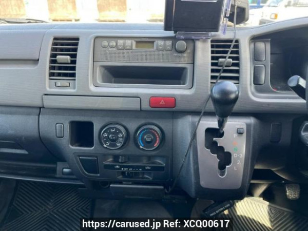 Used 2006 AT toyota hiace-van KDH200V Image[19]