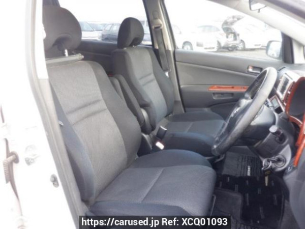 Used 2004 AT toyota wish ZNE10G Image[12]