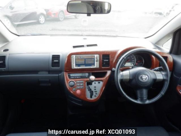 Used 2004 AT toyota wish ZNE10G Image[17]