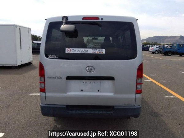 Used 2006 AT toyota regiusace-van KDH200V Image[5]
