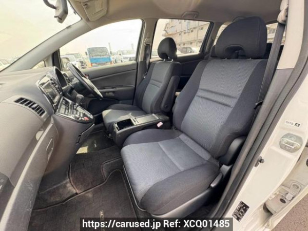 Used 2004 AT toyota wish ZNE10G Image[13]