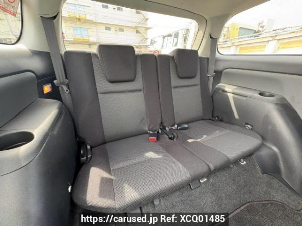 Used 2004 AT toyota wish ZNE10G Image[16]