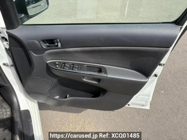 Used 2004 AT toyota wish ZNE10G Image[17]