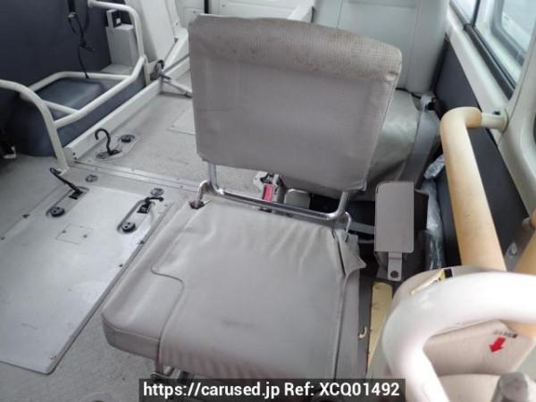 Used 2004 AT toyota hiace-commuter TRH124B Image[14]