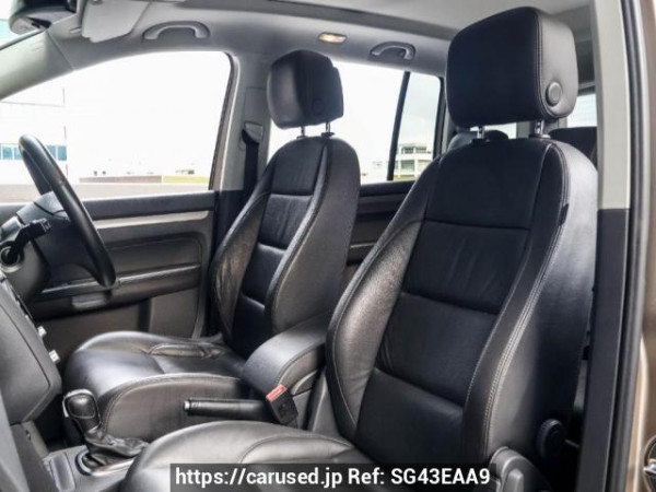Used 2015 AT volkswagen touran null Image[12]