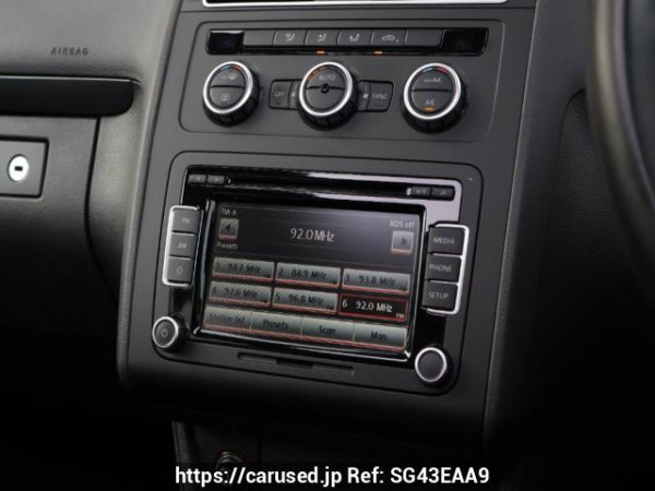 Used 2015 AT volkswagen touran null Image[18]
