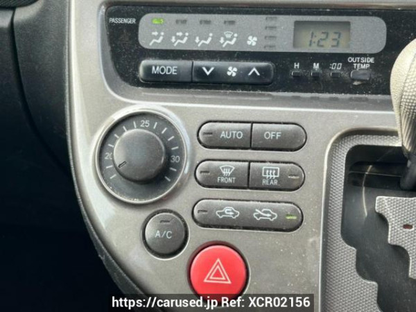 Used 2004 AT toyota wish ZNE10G Image[26]