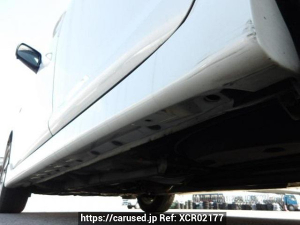 Used 2004 AT toyota wish ZNE10G Image[35]