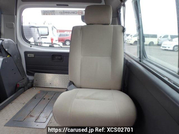 Used 2004 AT nissan caravan-bus DWMGE25 Image[15]