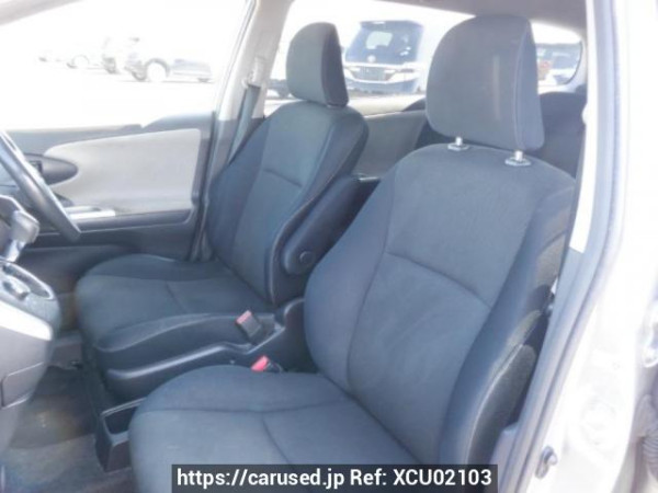 Used 2011 AT toyota wish ZGE20W Image[13]