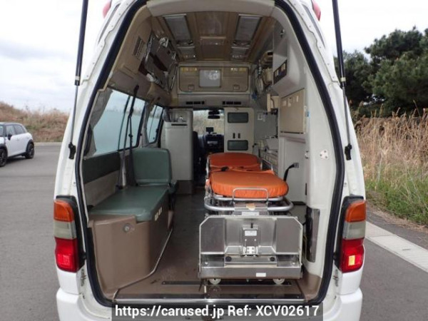 Used 2001 AT toyota granvia VCH38S Image[7]