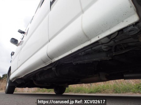 Used 2001 AT toyota granvia VCH38S Image[26]
