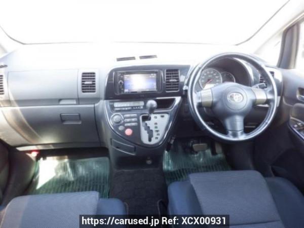 Used 2004 AT toyota wish ZNE10G Image[17]