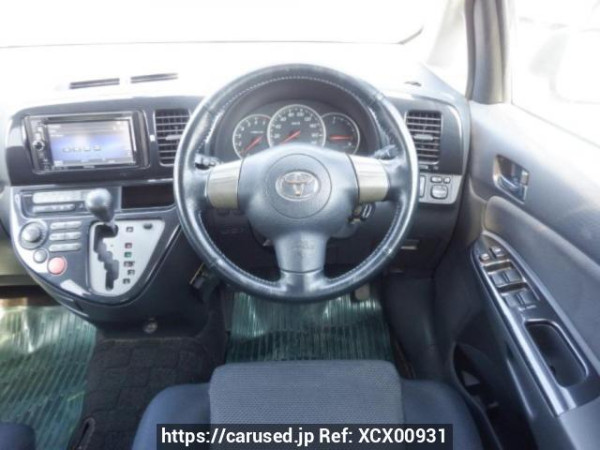 Used 2004 AT toyota wish ZNE10G Image[19]